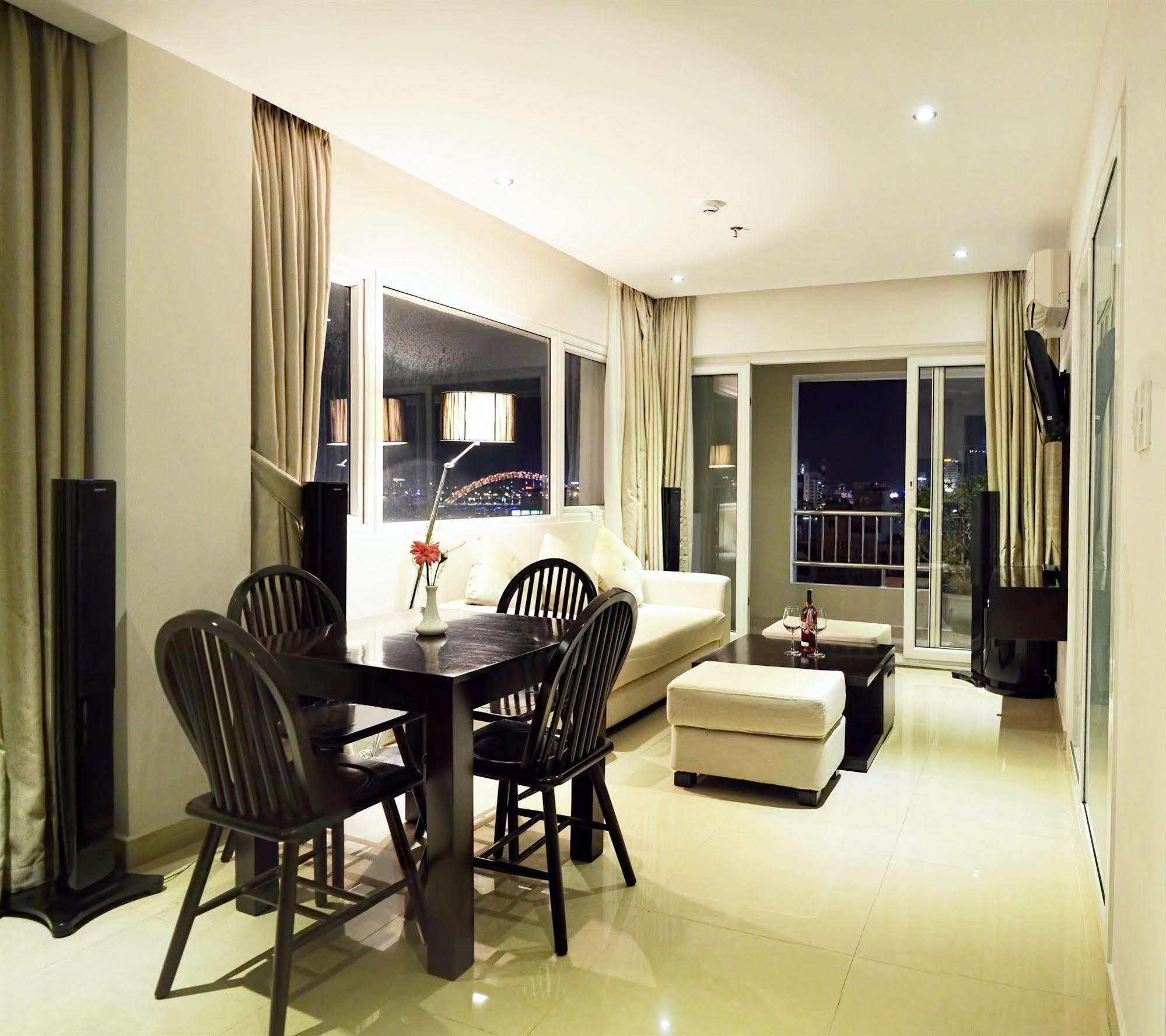D&C Hotel Đà Nẵng Exterior foto