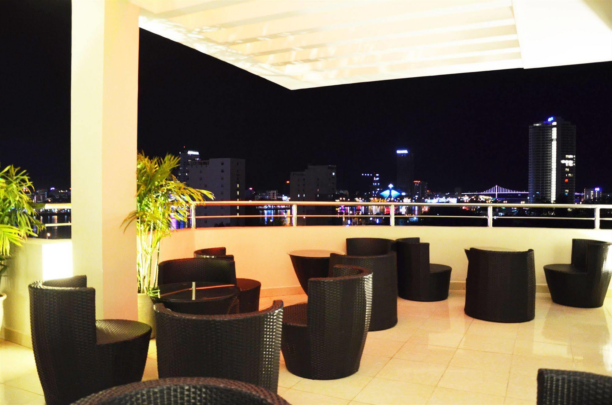 D&C Hotel Đà Nẵng Exterior foto